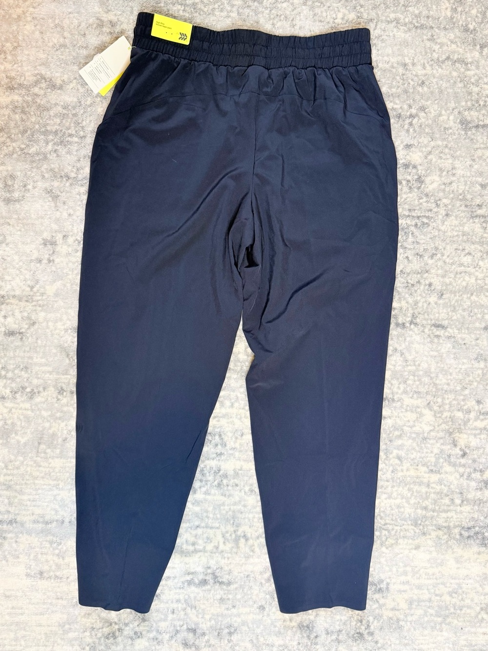 all in motion Black Cropped Elastic-Waist Tapered Pants - Picture 6 of 6